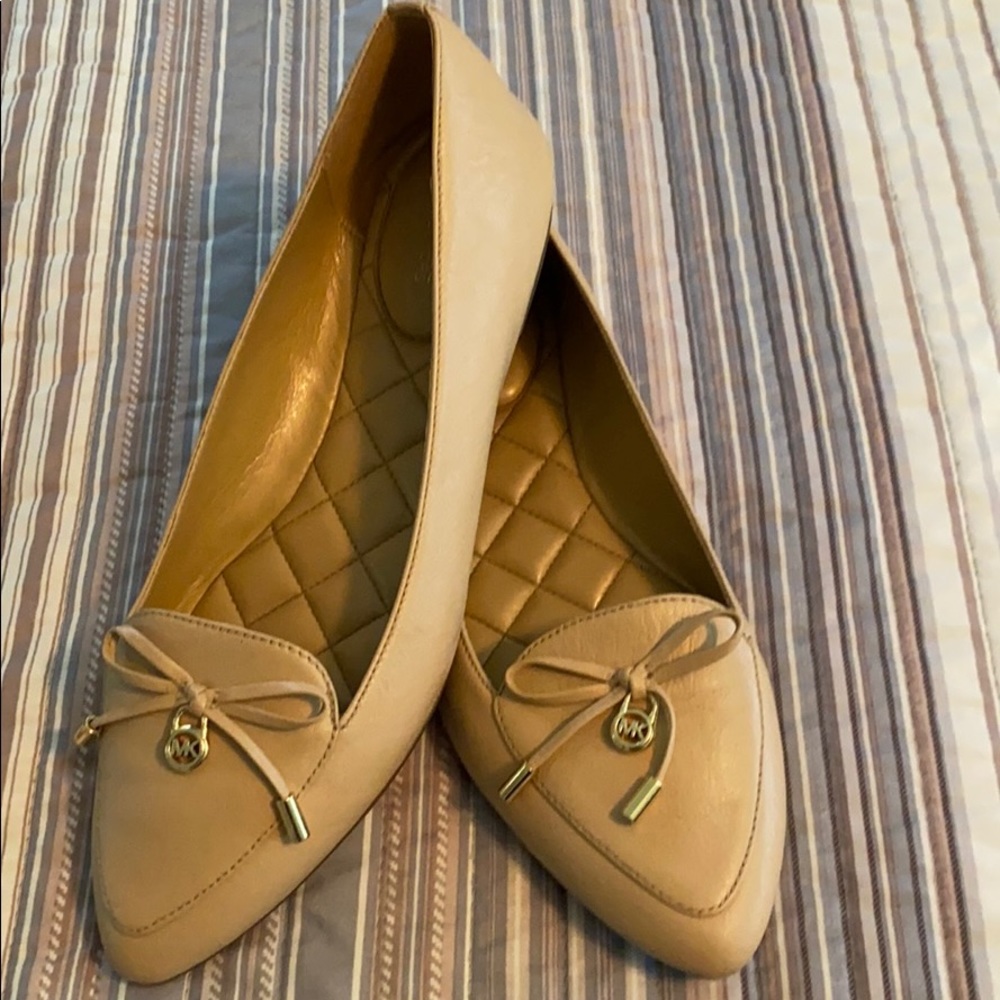 Nude Michael Kors ballet flats